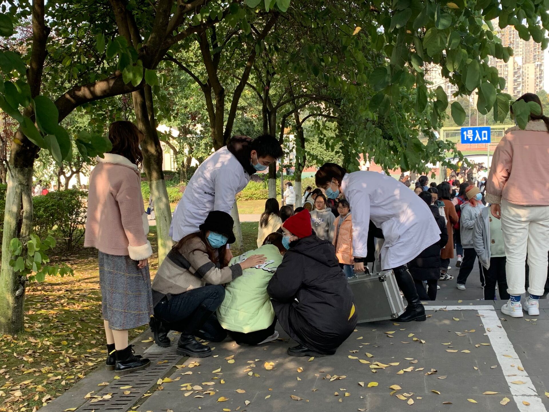救援.jpg 救援.jpg